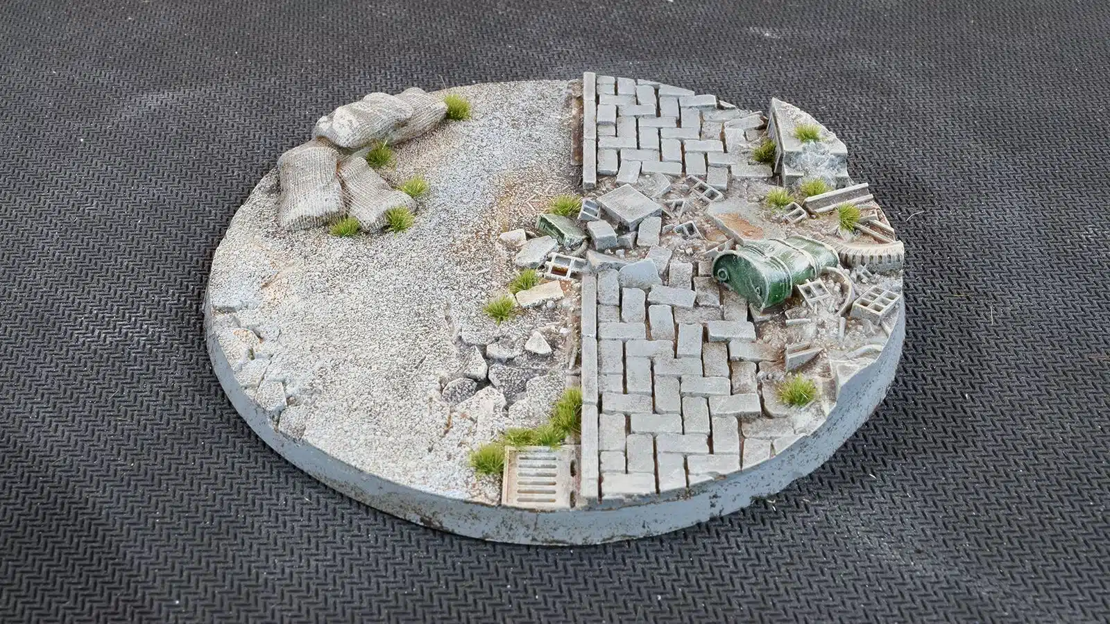 Gamer Grass: Urban Warfare Bases, Round 100mm - Image 2